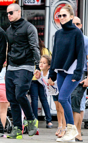 Jennifer Lopez, Emme Anthony, Casper Smart Jennifer Lopez, Emme Anthony, Casper Smart
